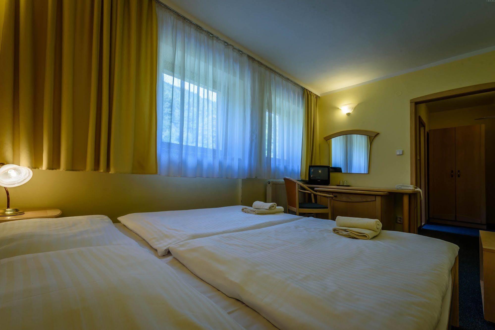 Hotel Boboty เทรโควา ภายนอก รูปภาพ
